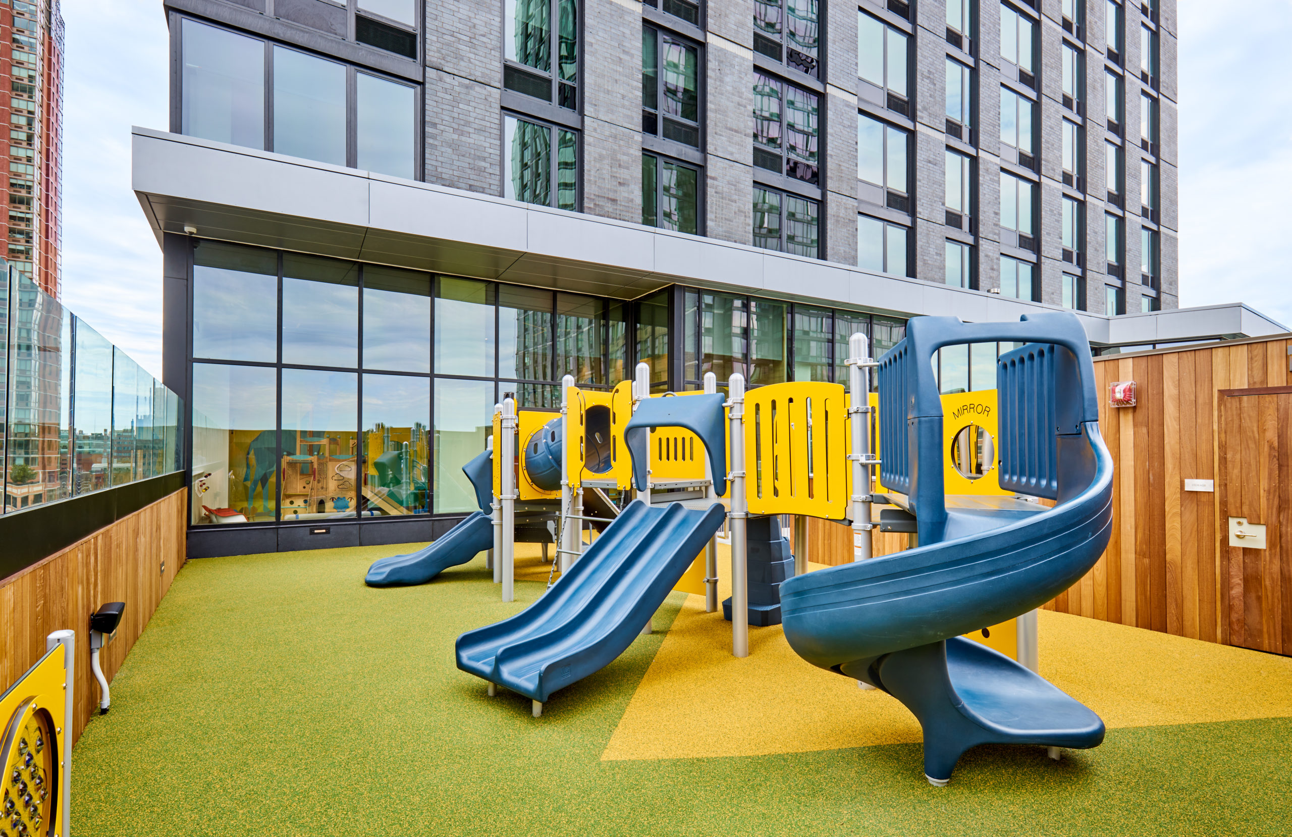 vyv south rooftop kids playground